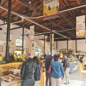 Mercato coperto di Campagna Amica di Verona alla Galleria Filippini