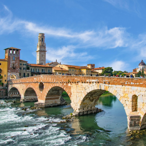 La leggenda di Ponte Pietra - Le leggende più affascinanti di Verona