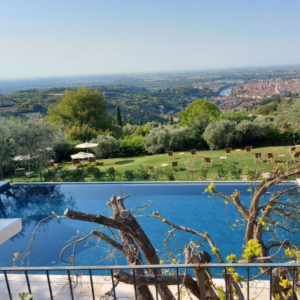 Bollicine in piscina - Le migliori degustazioni di vino a Verona