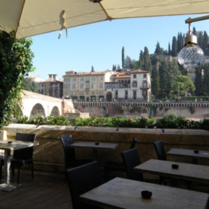 Terrazza Bar al Ponte - Dove cenare all'aperto a Verona